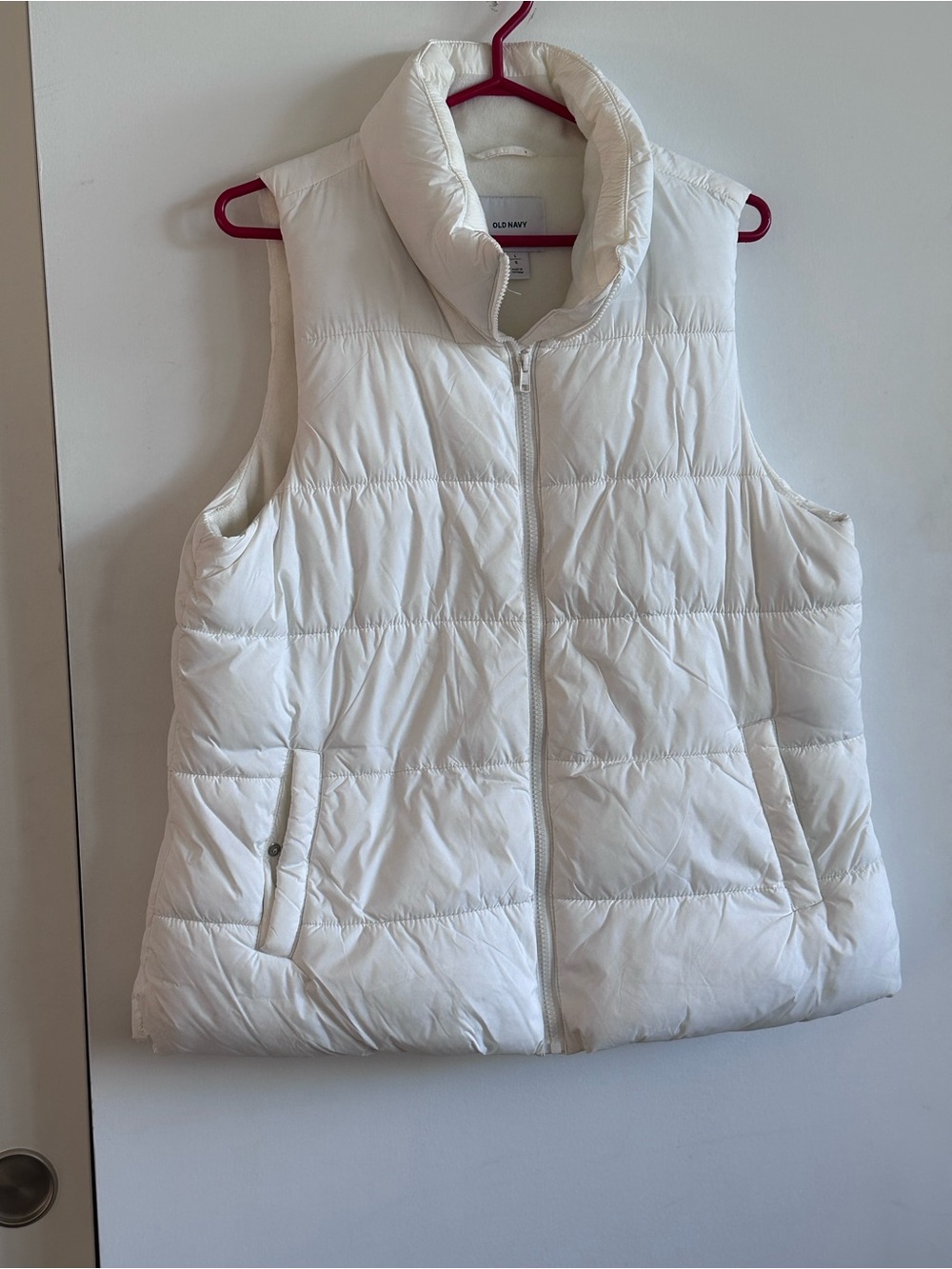 Old Navy White Quilted Puffer Vest